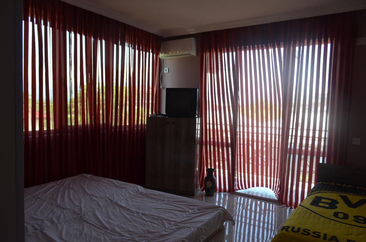 Hotel Near The Sea Kobuleti Εξωτερικό φωτογραφία