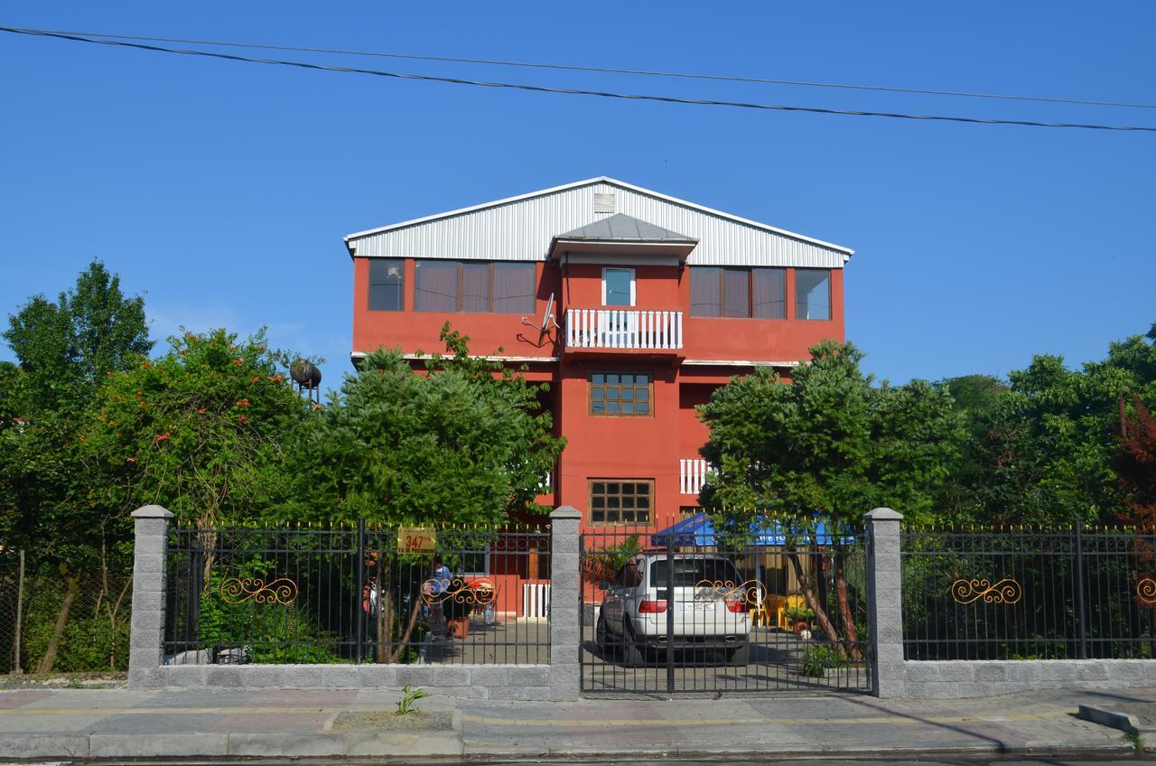 Hotel Near The Sea Kobuleti Εξωτερικό φωτογραφία